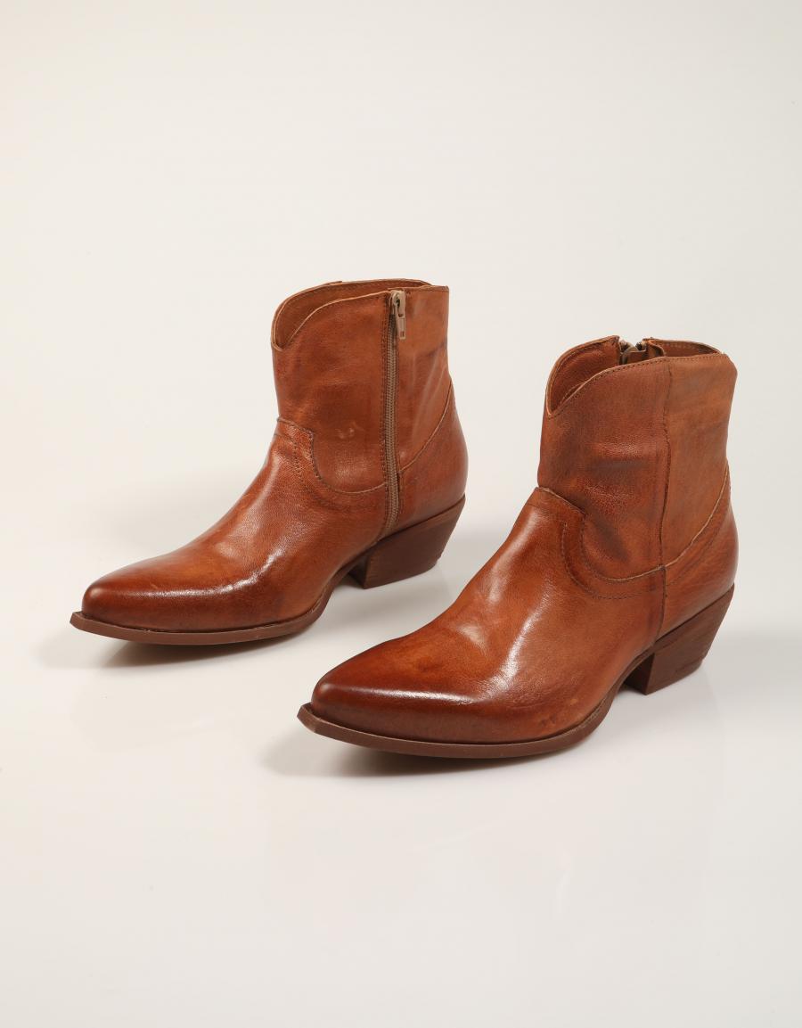 BOTINES CHINI EQUIPE BOTIN RAG CUOIO en color Cuero