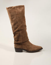 BOTAS ANOTHER TREND 5643 11 47 CANGURO en color Beige