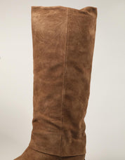 BOTAS ANOTHER TREND 5643 11 47 CANGURO en color Beige