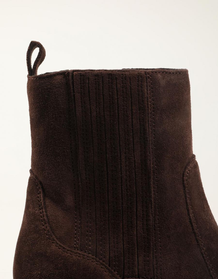 BOTAS ANOTHER TREND 5653 11 61 MOGANO en color Marron