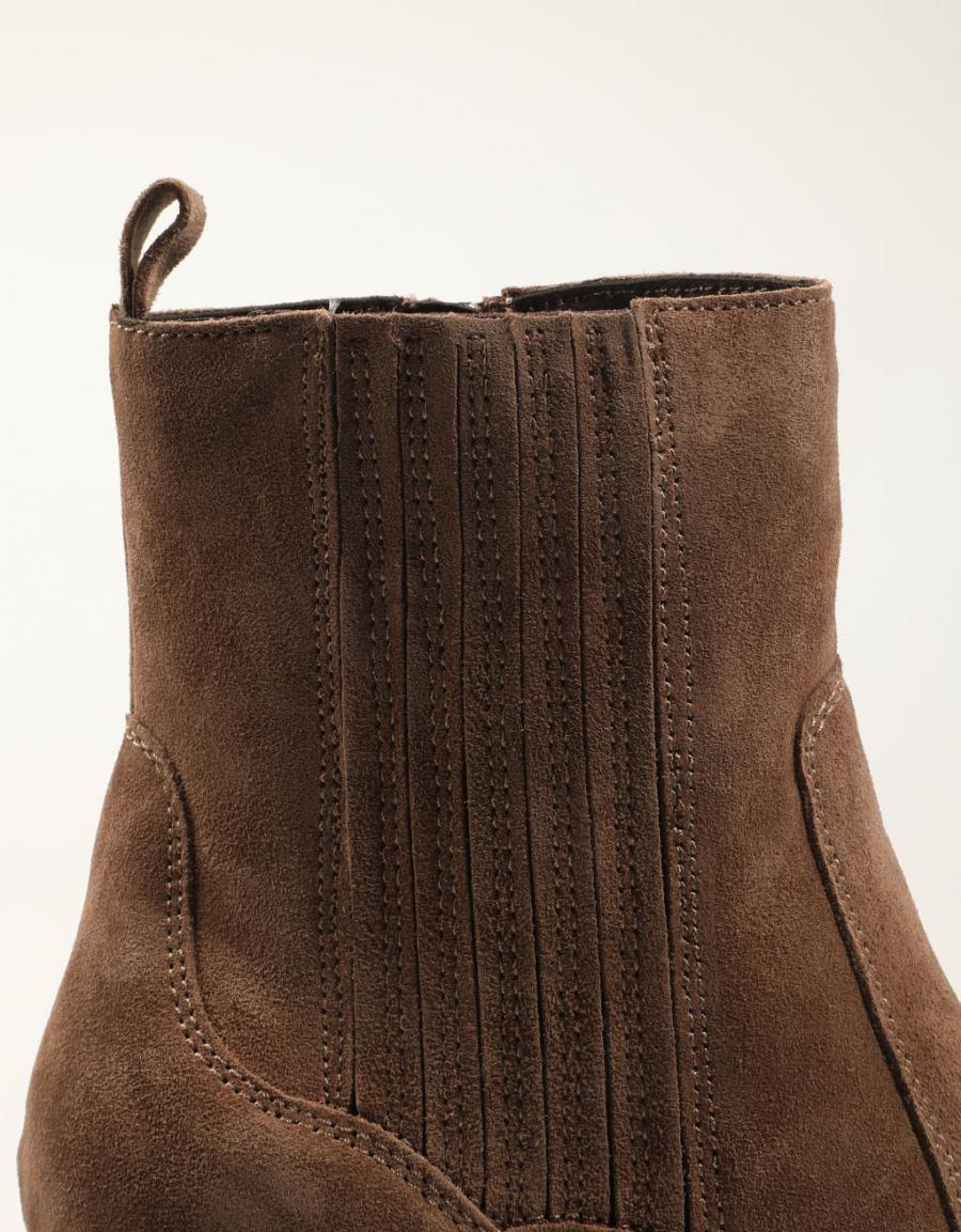 BOTINES ANOTHER TREND 5653 11 47 CANGURO en color Beige