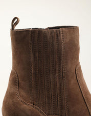 BOTINES ANOTHER TREND 5653 11 47 CANGURO en color Beige