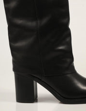 BOTAS ANOTHER TREND 5659 17 05 NEGRO en color Negro