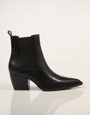 BOTINES ANOTHER TREND 5680 17 05 NEGRO en color Negro