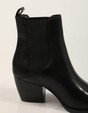 BOTINES ANOTHER TREND 5680 17 05 NEGRO en color Negro