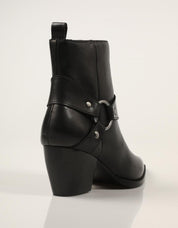 BOTINES ANOTHER TREND 5681 01 05 NEGRO en color Negro