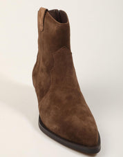 BOTINES ANOTHER TREND 5689 11 61 MUSTANG en color Cuero