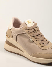 ZAPATILLAS XTI ZAPATILLA BEIGE en color Beige