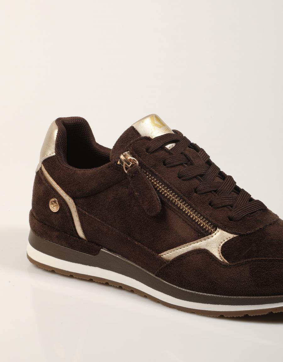ZAPATILLAS XTI ZAPATILLA ANT.MARRON en color Marron