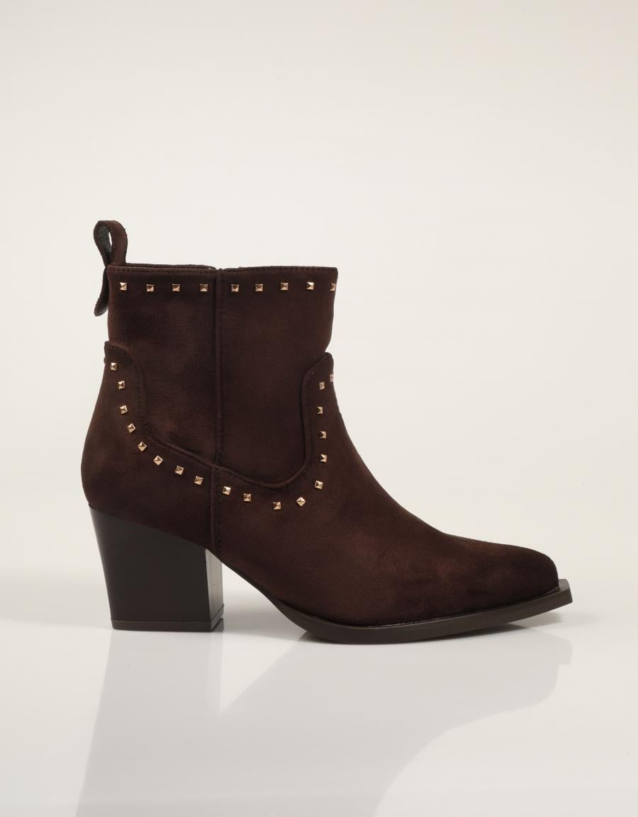 BOTINES XTI BOTIN CAMPERO MARRON en color Marron