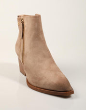 BOTINES XTI BOTIN CAMPERO BEIGE en color Beige