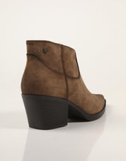 BOTINES XTI BOTIN CAMPERO TAUPE en color Taupe