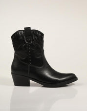 BOTAS XTI BOTIN REMACHES NEGRO en color Negro