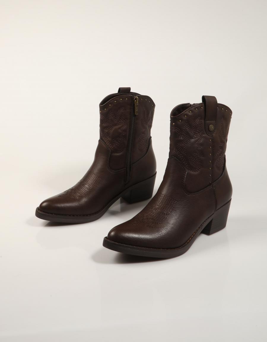 BOTAS XTI BOTIN REMACHES MARRON en color Marron