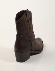 BOTAS XTI BOTIN REMACHES MARRON en color Marron
