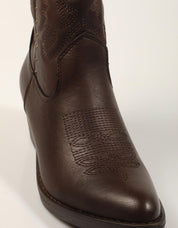 BOTAS XTI BOTIN REMACHES MARRON en color Marron