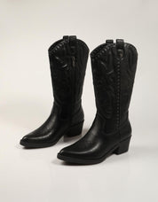 BOTAS XTI BOTA REMACHES NEGRO en color Negro