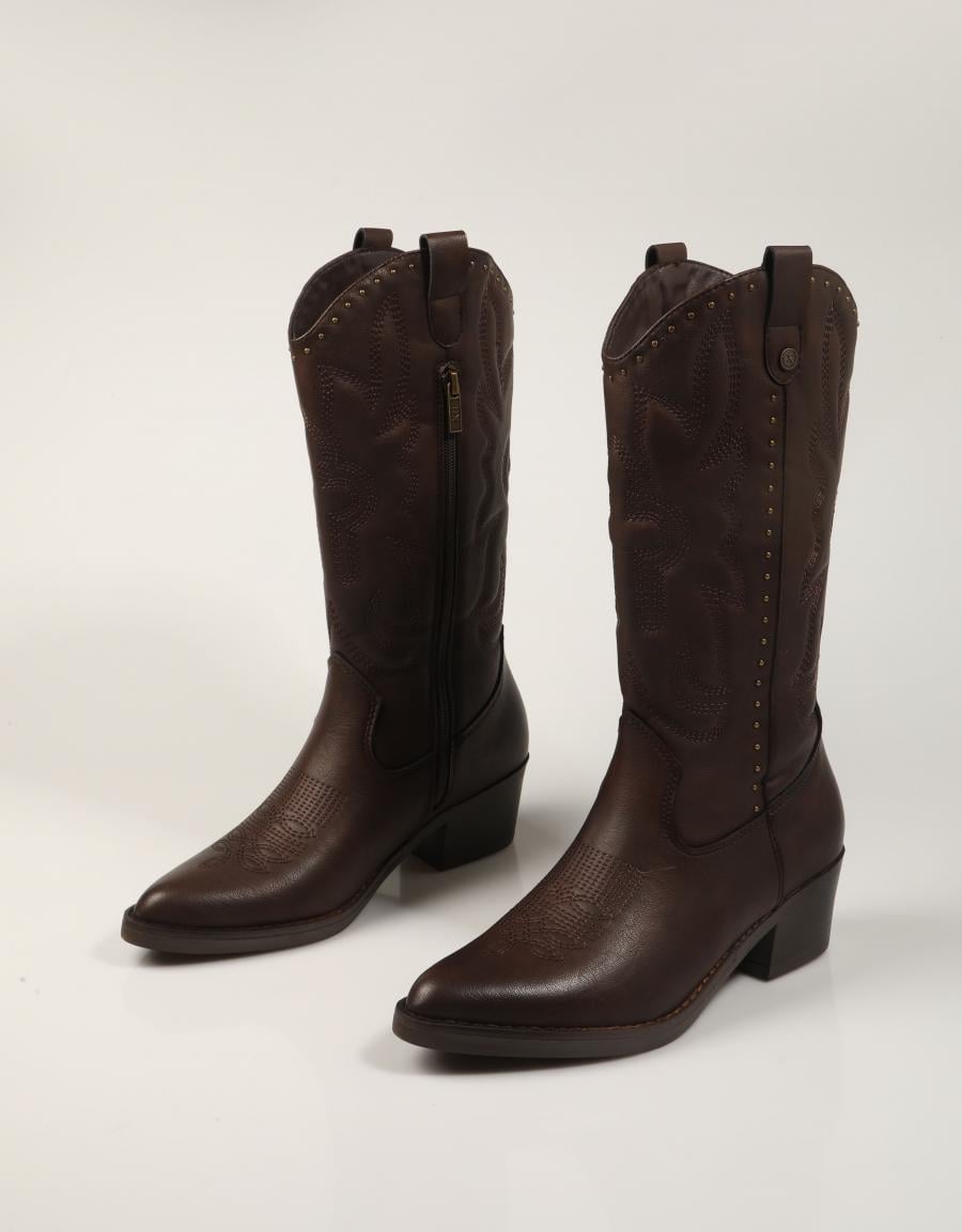 BOTAS XTI BOTA REMACHES MARRON en color Marron
