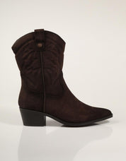 BOTINES XTI BOTIN CAMPERO MARRON en color Marron