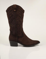 BOTAS XTI BOTA CAMPERO MARRON en color Marron