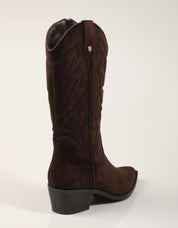 BOTAS XTI BOTA CAMPERO MARRON en color Marron