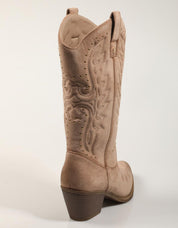 BOTAS XTI BOTA CAMPERO BEIGE en color Beige