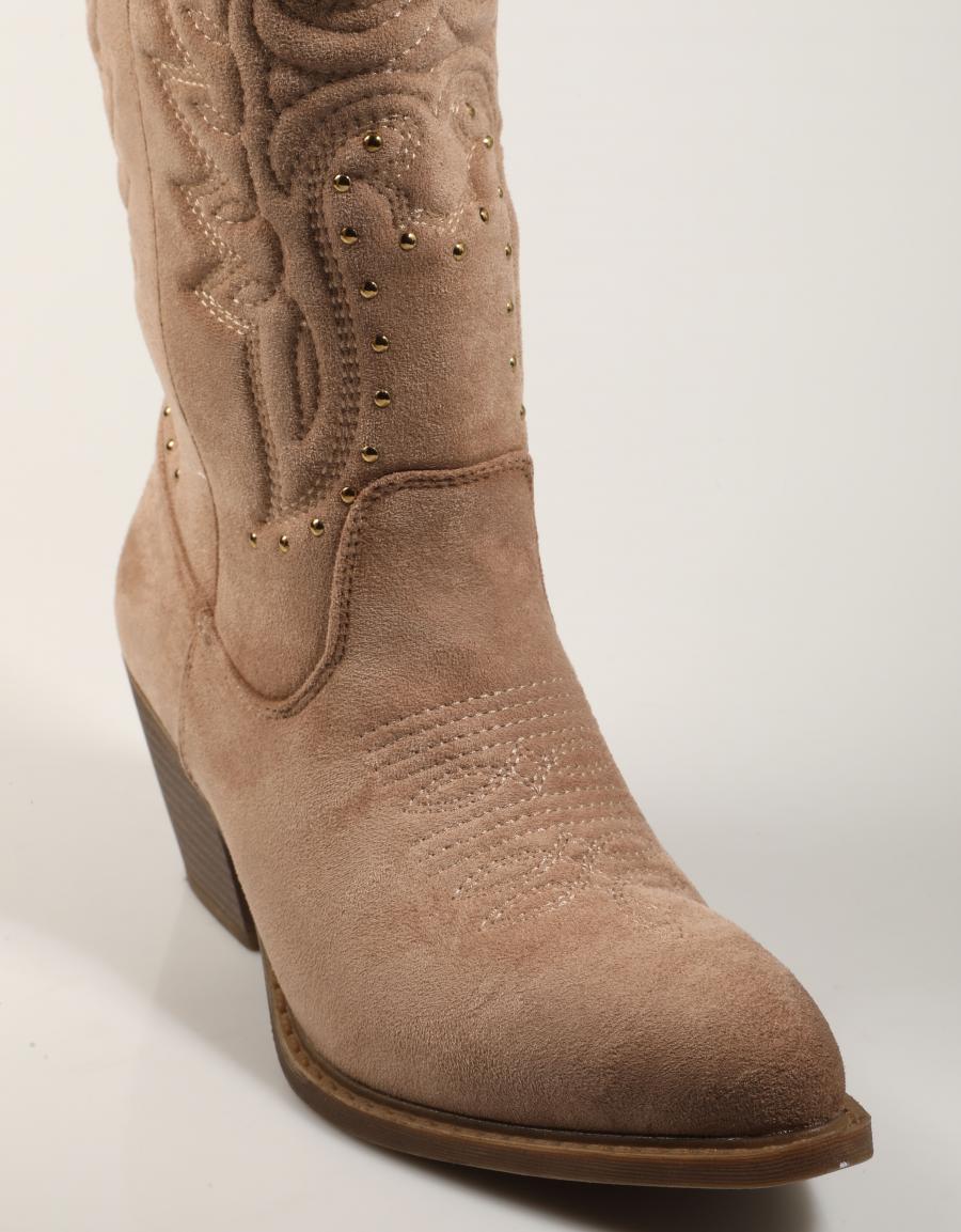 BOTAS XTI BOTA CAMPERO BEIGE en color Beige