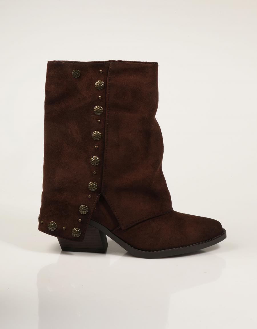 BOTAS XTI BOTA SOLAPA MARRON en color Marron