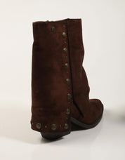 BOTAS XTI BOTA SOLAPA MARRON en color Marron