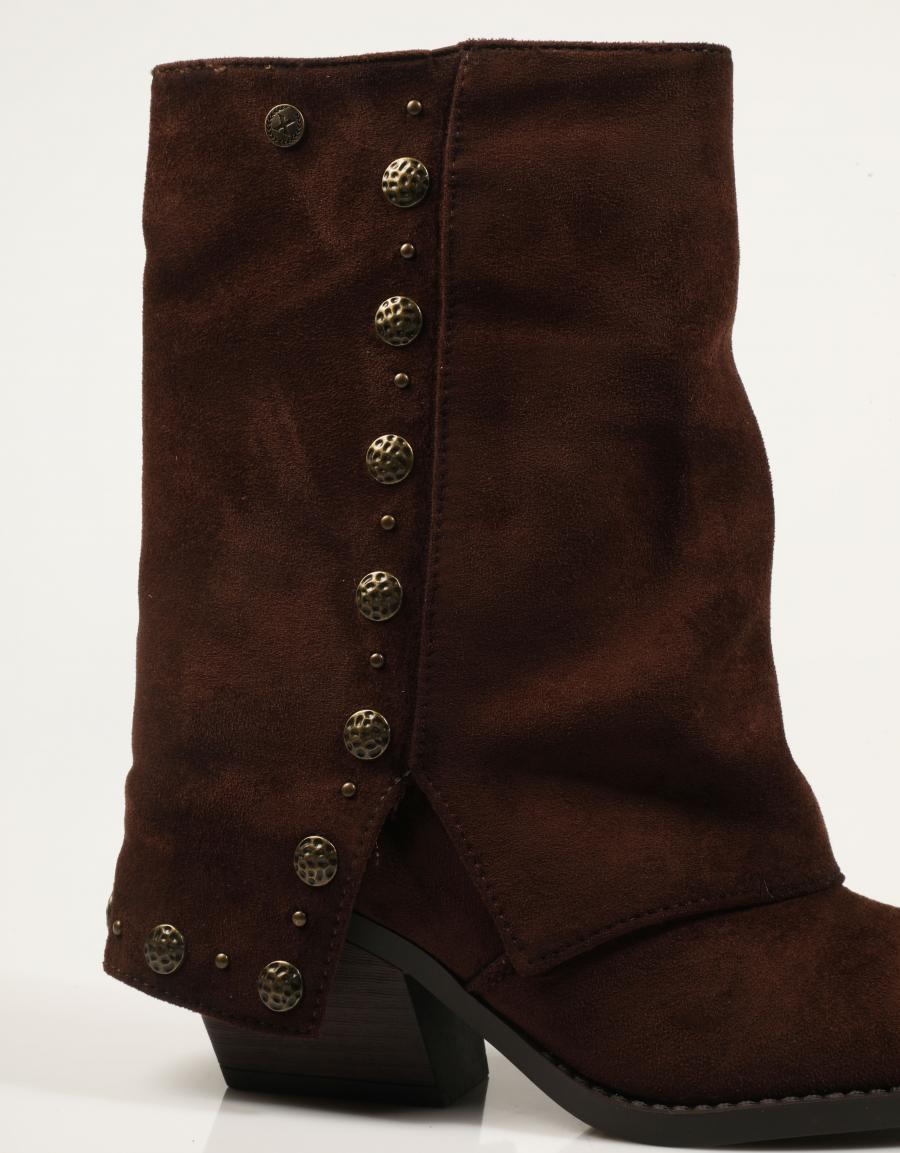 BOTAS XTI BOTA SOLAPA MARRON en color Marron