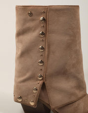 BOTAS XTI BOTA SOLAPA BEIGE en color Beige