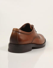 ZAPATOS VESTIR XTI ZAPATO CAMEL en color Cuero