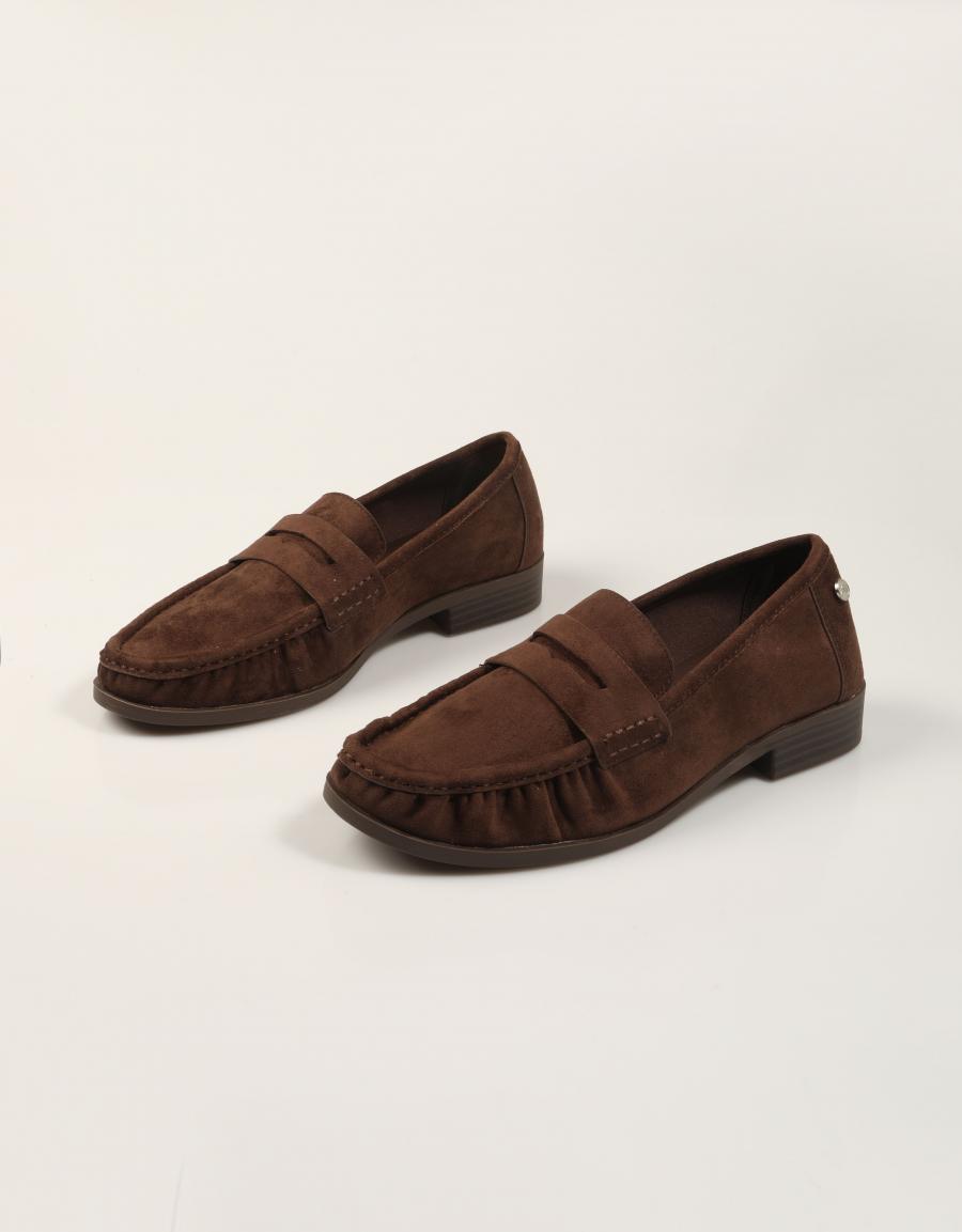 MOCASINES XTI MOCASIN ANTE MARRON en color Marron