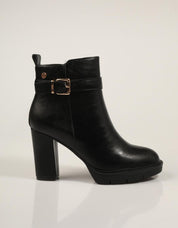 BOTINES XTI BOTIN HEBILLA NEGRO en color Negro