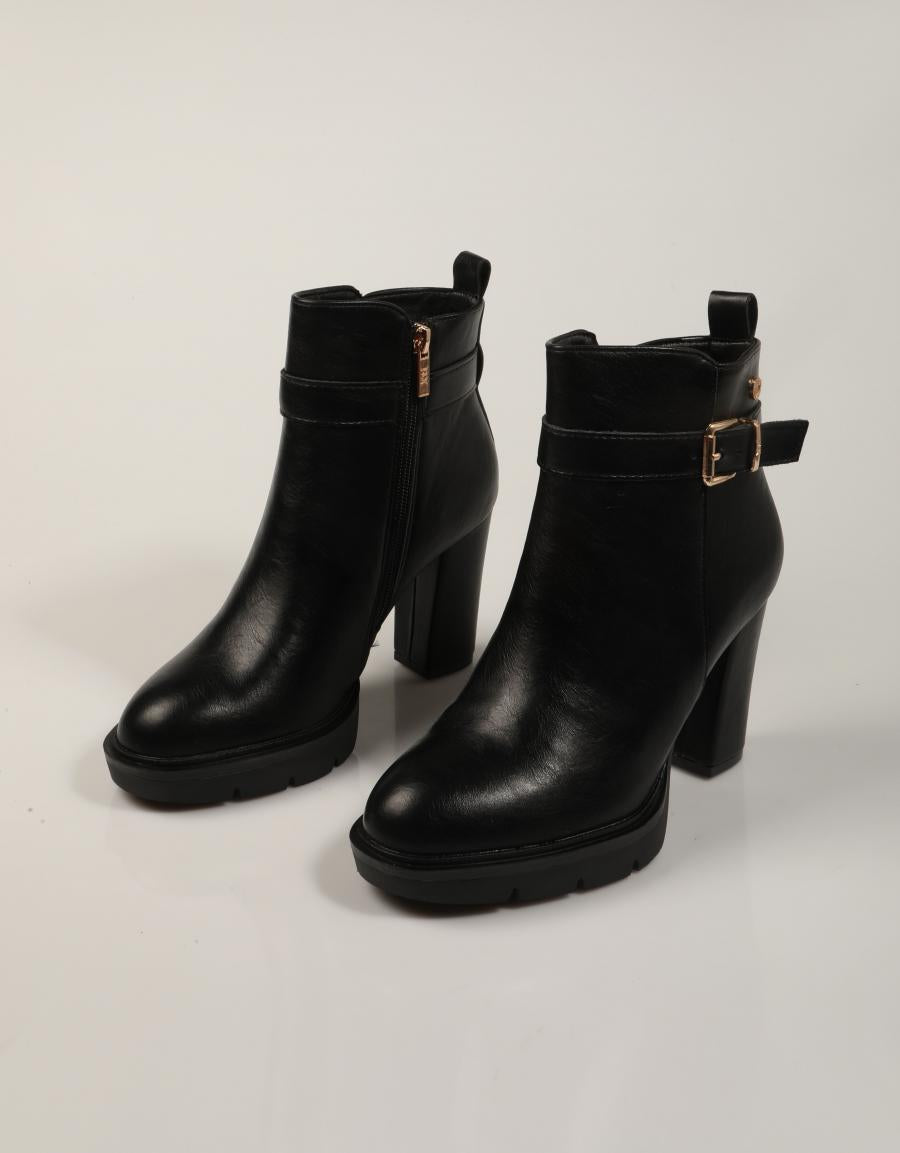 BOTINES XTI BOTIN HEBILLA NEGRO en color Negro