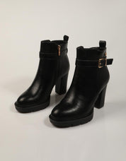 BOTINES XTI BOTIN HEBILLA NEGRO en color Negro
