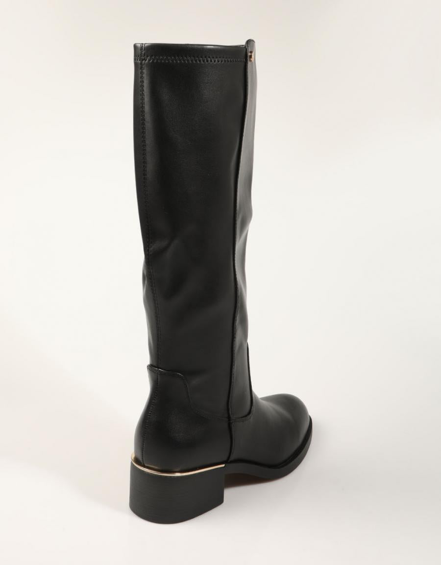 BOTAS XTI BOTA LISA NEGRO en color Negro