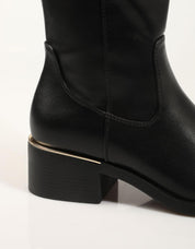 BOTAS XTI BOTA LISA NEGRO en color Negro
