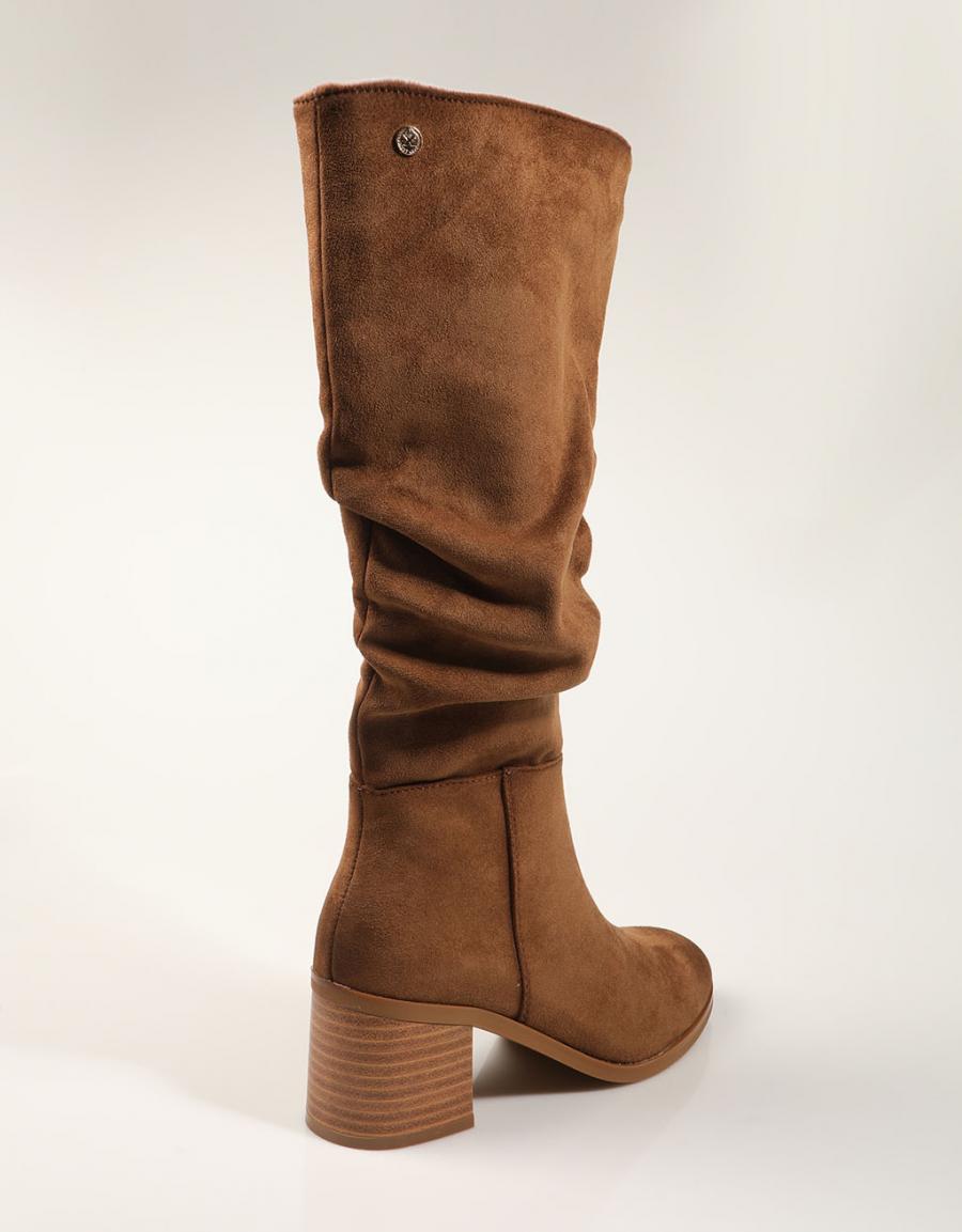 BOTAS XTI BOTA ANTE CAMEL en color Cuero
