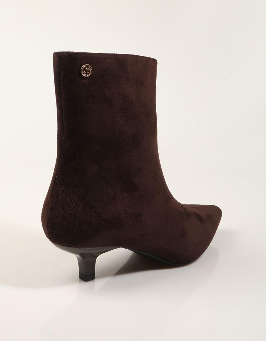 BOTINES XTI BOTIN ANTE MARRON en color Marron