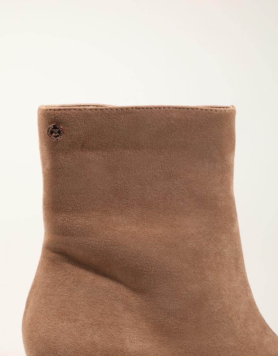 BOTINES XTI BOTIN ANTE BEIGE en color Beige