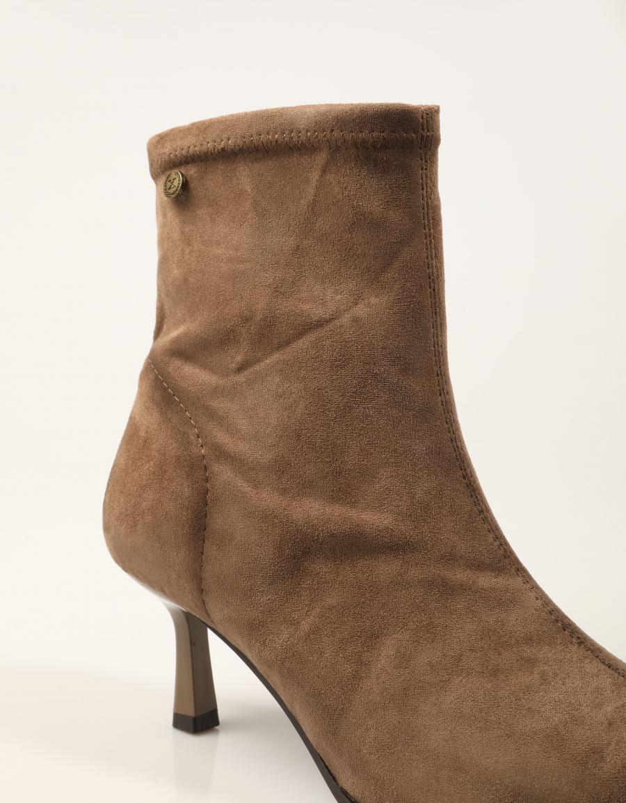 BOTINES XTI BOTIN ANTE TAUPE en color Taupe