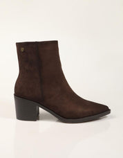 BOTINES XTI BOTIN ANTE MARRON en color Marron