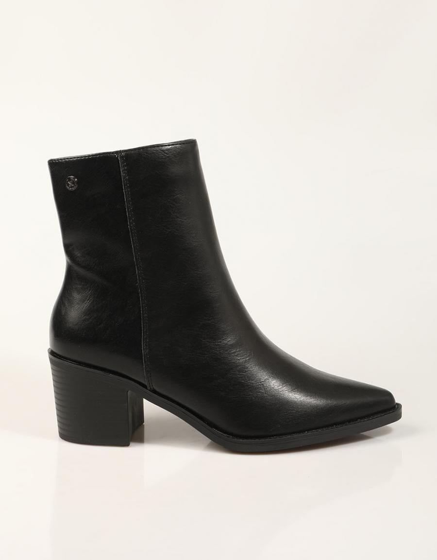 BOTINES XTI BOTIN NAPA NEGRO en color Negro