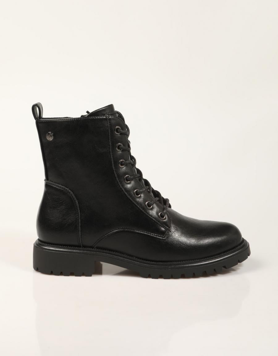 BOTINES XTI BOTIN CORDONES NEGRO en color Negro