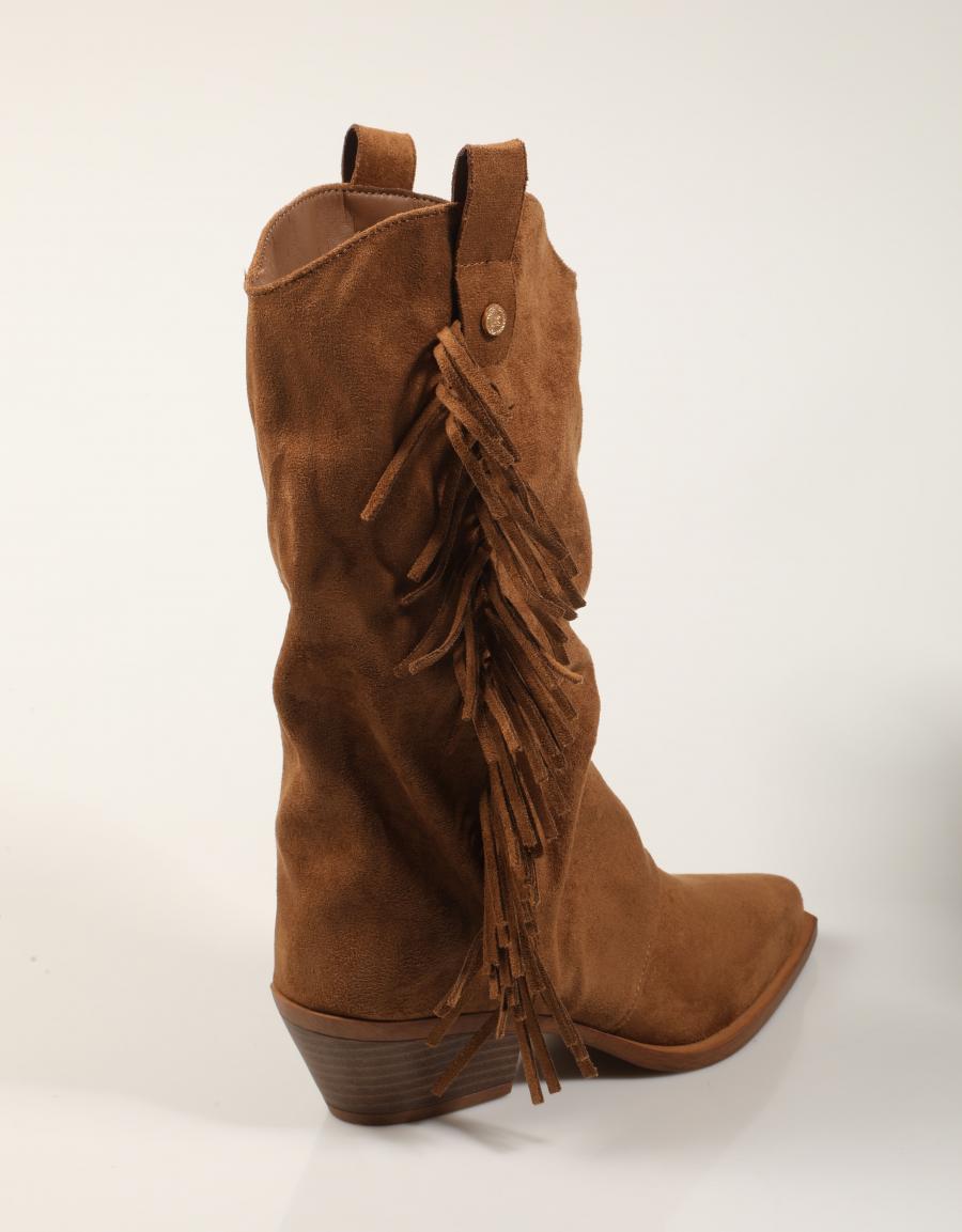 BOTAS XTI BOTA FLECOS CAMEL en color Cuero