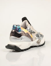 ZAPATILLAS EXE SNEAKER SILVER en color Plata