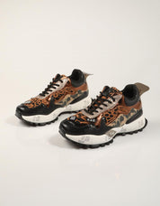 ZAPATILLAS EXE SNEAKER BLACK  BRONZE en color Negro