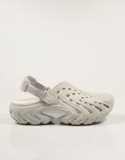 ZUECOS CROCS ECHO II CHROME ATMOSPHERE 213780 en color Gris