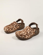 ZUECOS CROCS CLASSIC CRAFTED CAROB 214047 en color Multicolor
